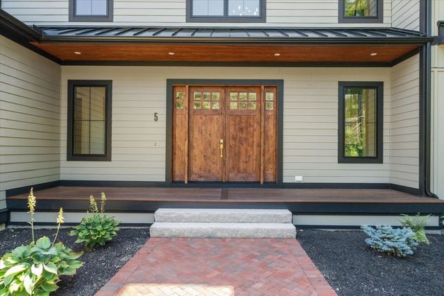 5 Swan View Common Drive, Northborough, MA 01532