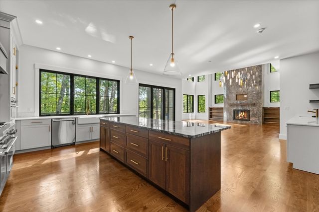 5 Swan View Common Drive, Northborough, MA 01532