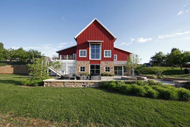 2454 Sandstone Place, Woodbury, MN 55129