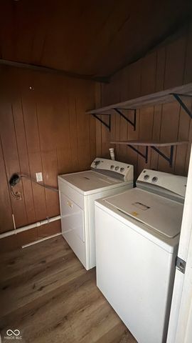 16 Glenda Drive, Plainfield, IN 46168