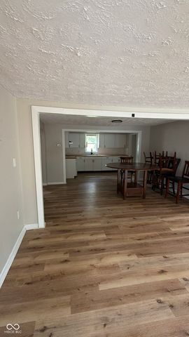 16 Glenda Drive, Plainfield, IN 46168