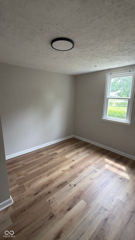 16 Glenda Drive, Plainfield, IN 46168