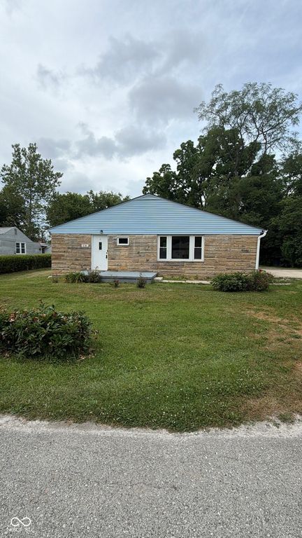 16 Glenda Drive, Plainfield, IN 46168