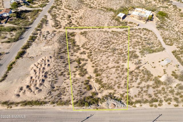 5452 Eagle Pass Road, Las Cruces, NM 88011