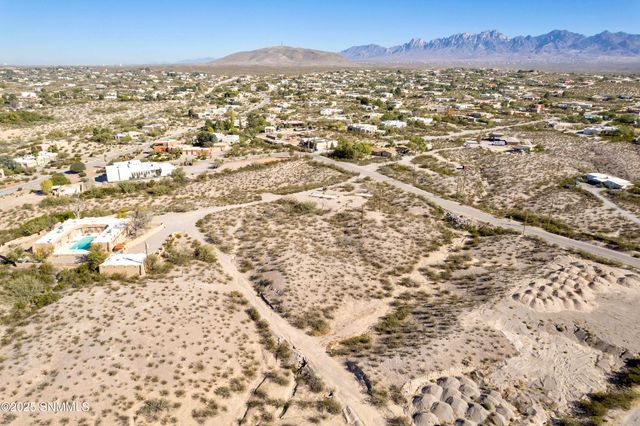 5452 Eagle Pass Road, Las Cruces, NM 88011