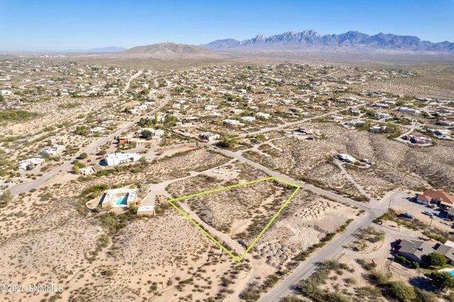 5452 Eagle Pass Road, Las Cruces, NM 88011