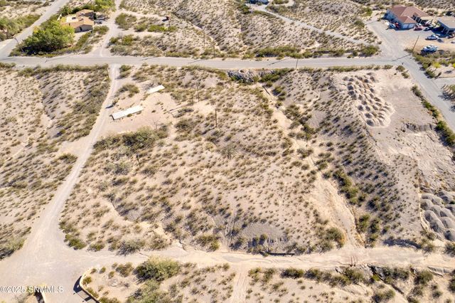 5452 Eagle Pass Road, Las Cruces, NM 88011