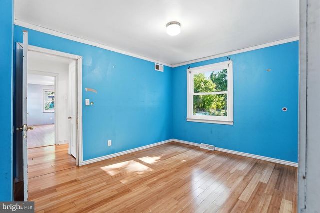 314 S LIPPINCOTT AVE, Maple Shade, NJ 08052