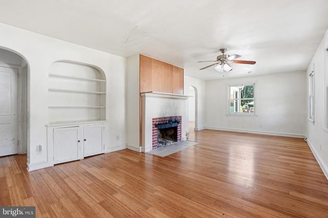 314 S LIPPINCOTT AVE, Maple Shade, NJ 08052
