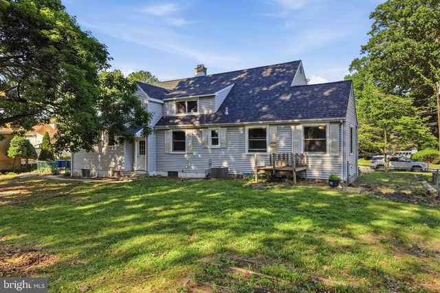 314 S LIPPINCOTT AVE, Maple Shade, NJ 08052