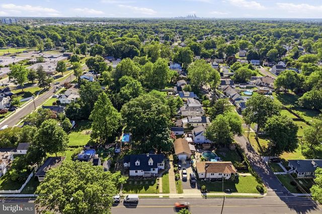 314 S LIPPINCOTT AVE, Maple Shade, NJ 08052