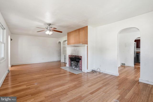 314 S LIPPINCOTT AVE, Maple Shade, NJ 08052
