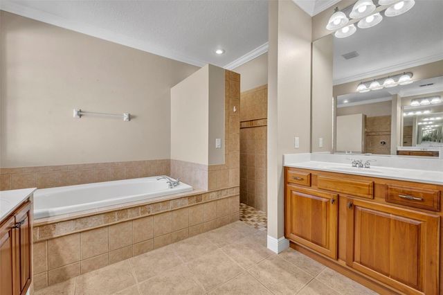 419 E BLUE WATER EDGE DRIVE, Eustis, FL 32736