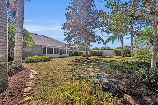 419 E BLUE WATER EDGE DRIVE, Eustis, FL 32736