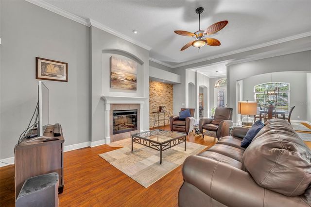 419 E BLUE WATER EDGE DRIVE, Eustis, FL 32736