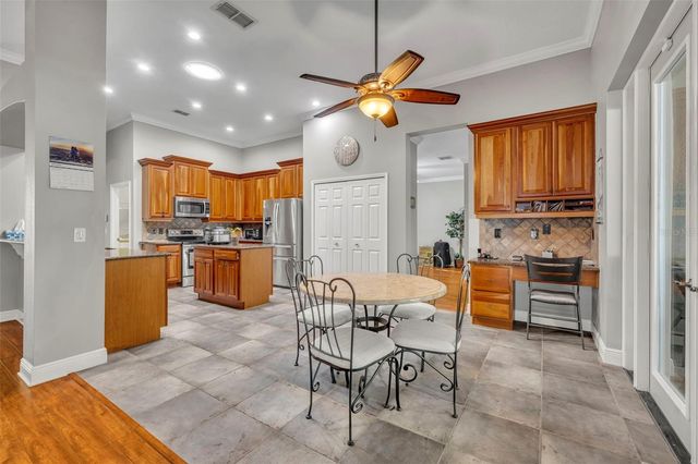 419 E BLUE WATER EDGE DRIVE, Eustis, FL 32736