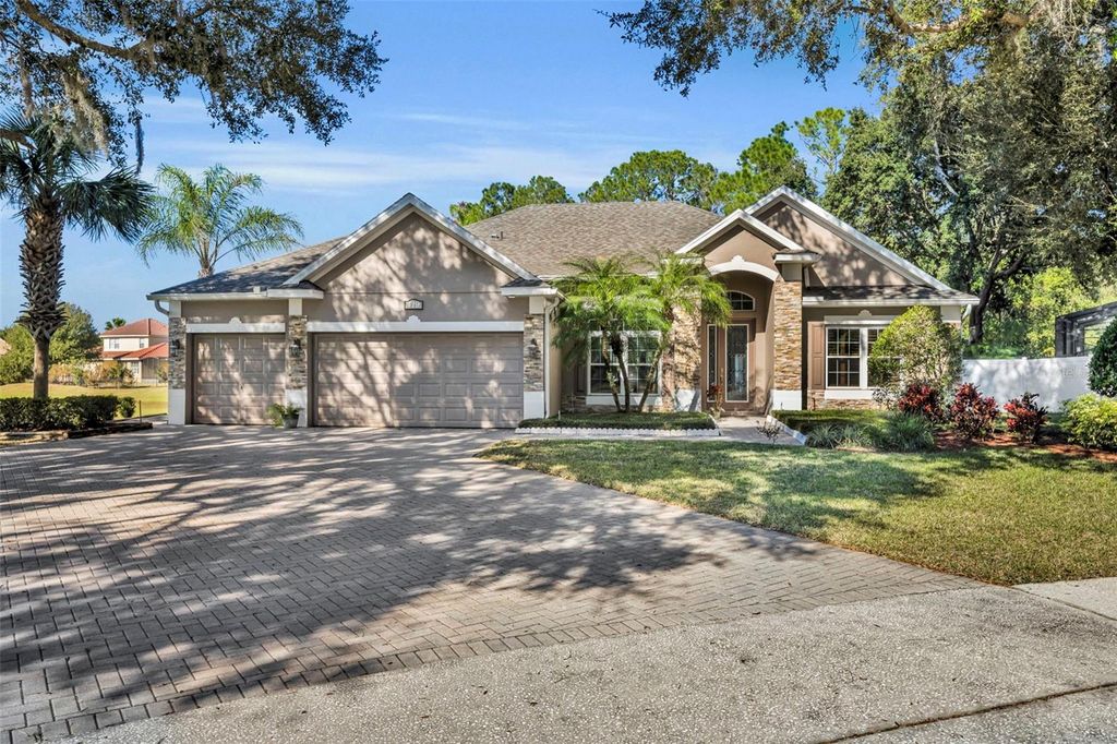419 E BLUE WATER EDGE DRIVE, Eustis, FL 32736