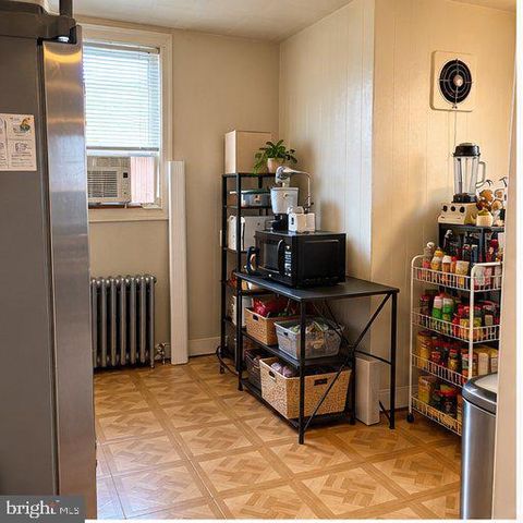 4052 M ST, Philadelphia, PA 19124