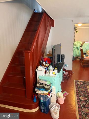4052 M ST, Philadelphia, PA 19124