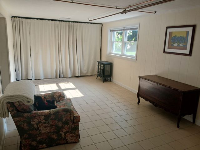 27 Middletown St B2, Millbury, MA 01527