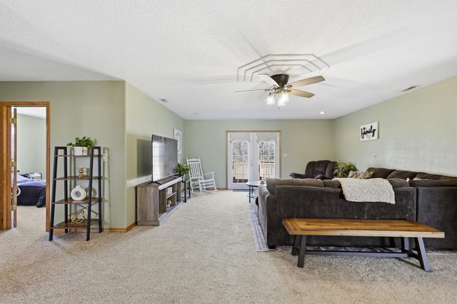 121 Fawn Trail, Seneca, MO 64865