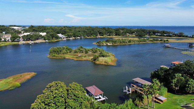 2007 E Gadsden St 105, Pensacola, FL 32501