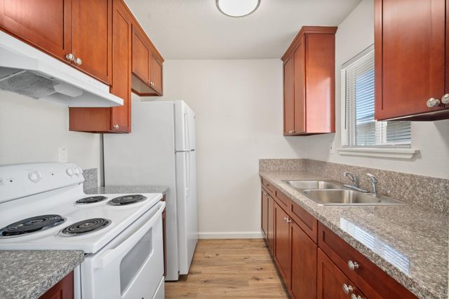 4359 Shining Star Dr #4, Sacramento, CA 95823