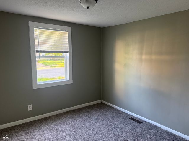 1618 W 17th Street, Anderson, IN 46016