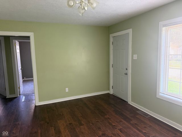 1618 W 17th Street, Anderson, IN 46016