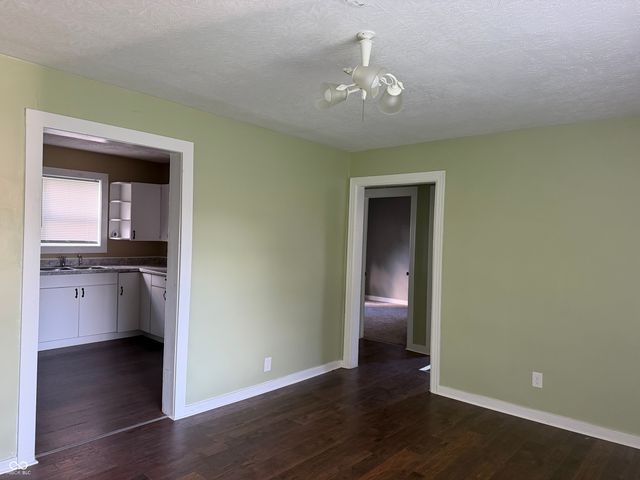 1618 W 17th Street, Anderson, IN 46016
