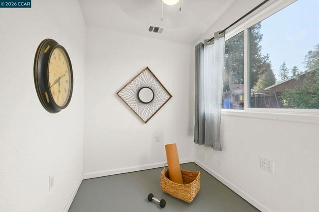 3782 Hitchcock Rd, Concord, CA 94518