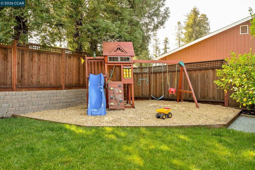 Image 26 of property listing at 3782 Hitchcock Rd, Concord, CA 94518