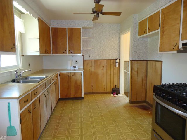 2075 S Plank Road, Marine City, MI 48039