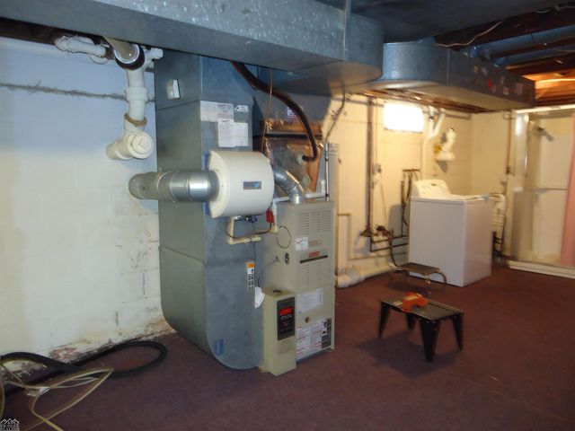 2075 S Plank Road, Marine City, MI 48039