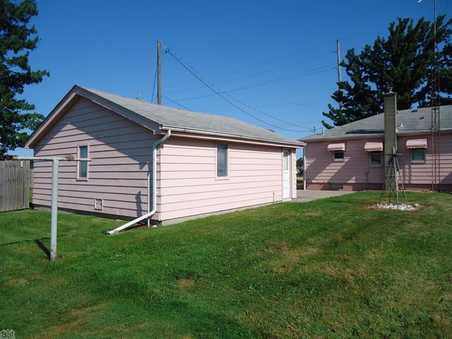 2075 S Plank Road, Marine City, MI 48039