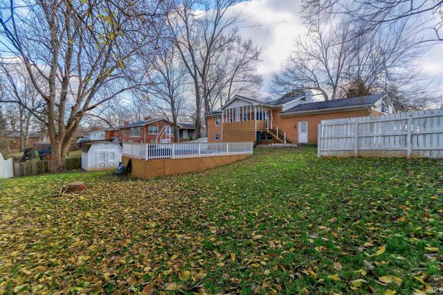 806 Treelane Drive, Newburgh, IN 47630