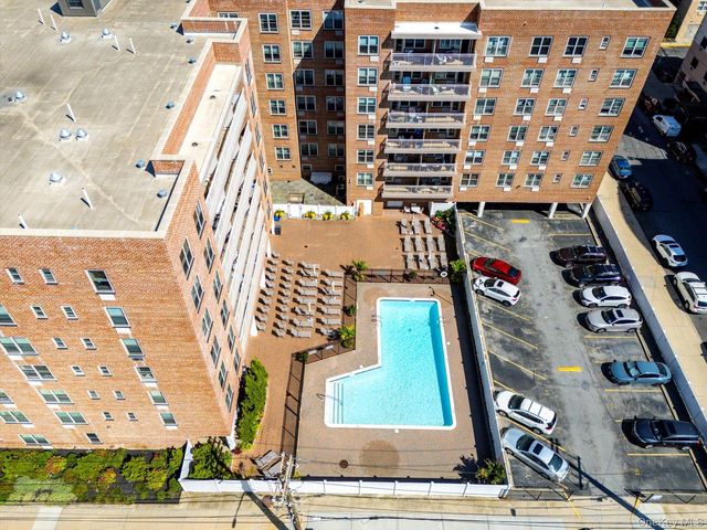 410 E Broadway 3E, Long Beach, NY 11561