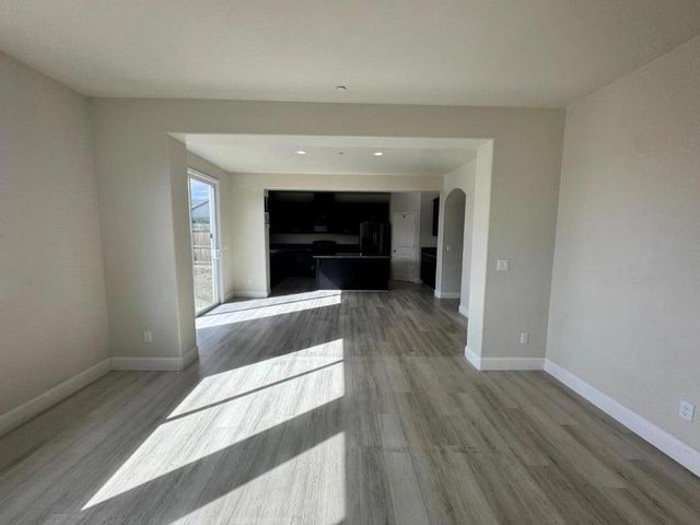 663 Pinelli Drive, Los Banos, CA 93635