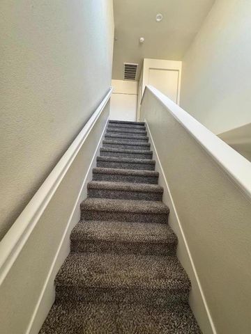 663 Pinelli Drive, Los Banos, CA 93635