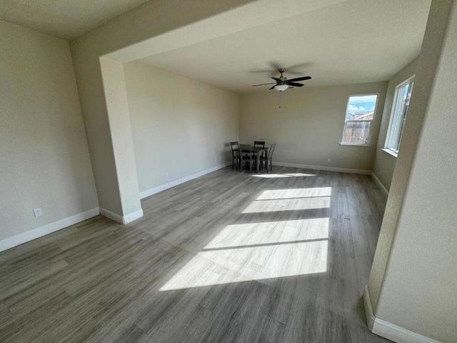 663 Pinelli Drive, Los Banos, CA 93635