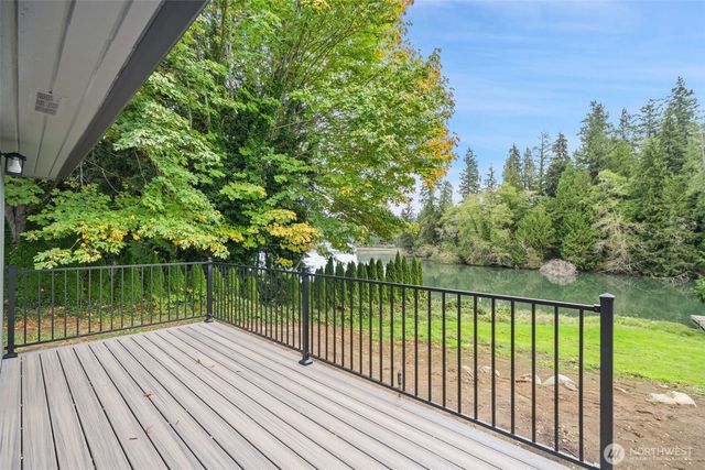 27582 State Highway 104 NE, Kingston, WA 98346