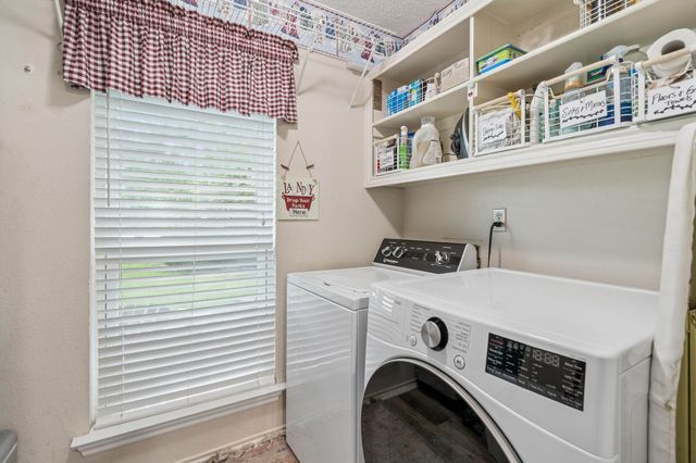 1907 Lansdown Court, Carrollton, TX 75010