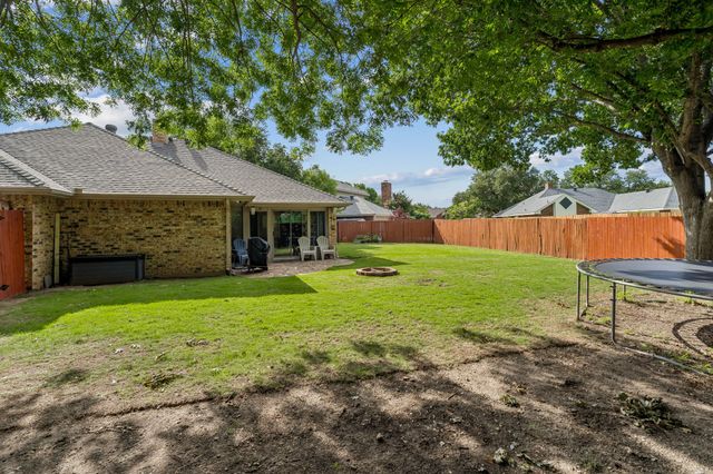 1907 Lansdown Court, Carrollton, TX 75010