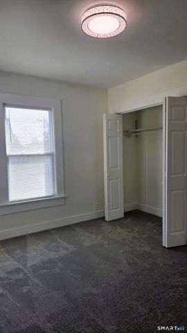 14 Meadow Street, Ansonia, CT 06401