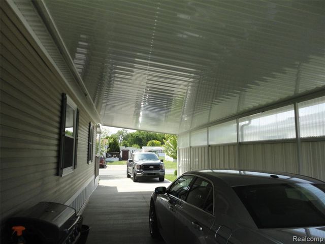 463 Edinborough Street, Temperance, MI 48182