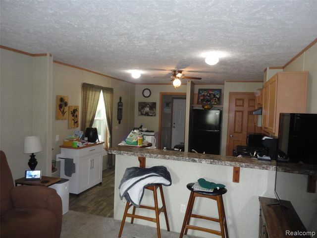 463 Edinborough Street, Temperance, MI 48182