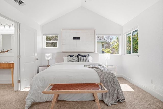 2291 Oaktree Drive 201, Mountain View, CA 94040