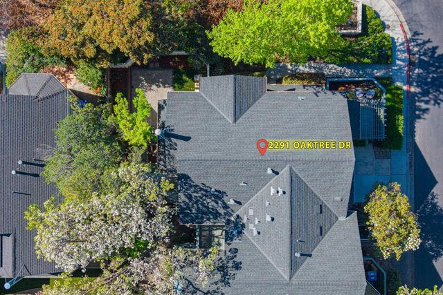 2291 Oaktree Drive 201, Mountain View, CA 94040