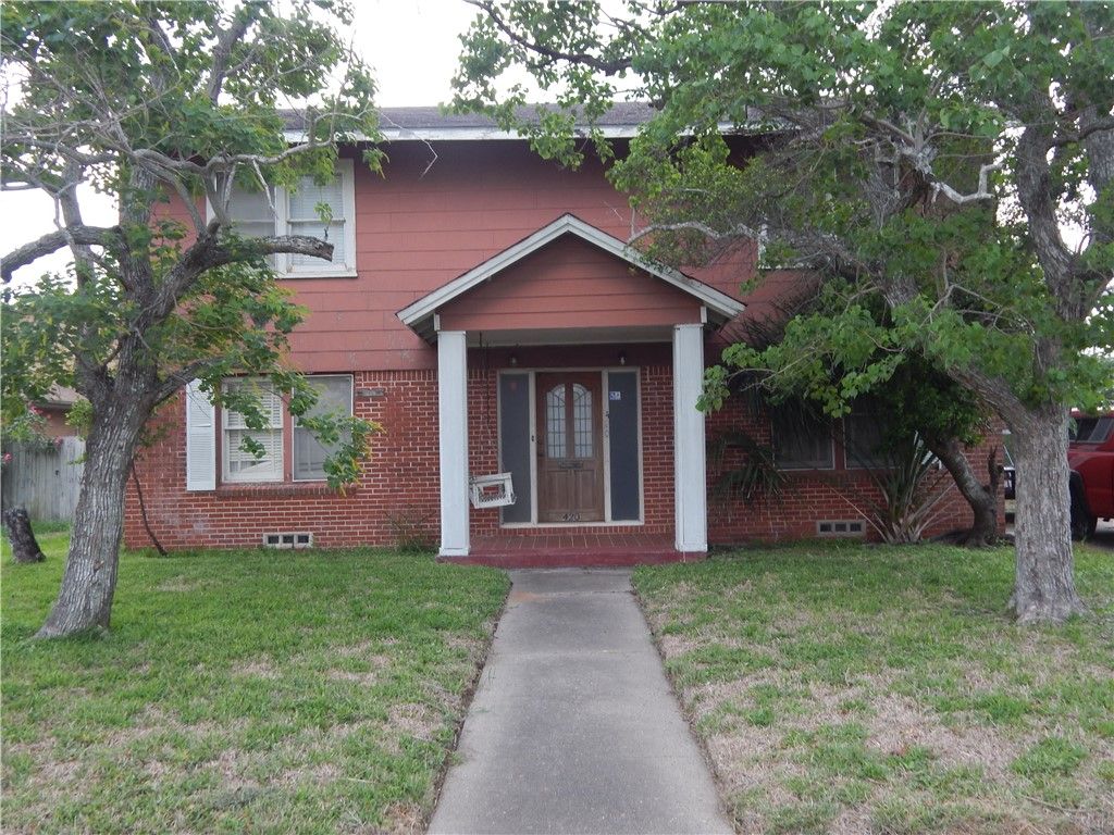 420 Delaine Dr, Corpus Christi, TX 78411