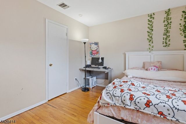 8 Curtis Dr, Lincoln Park Boro, NJ 07035